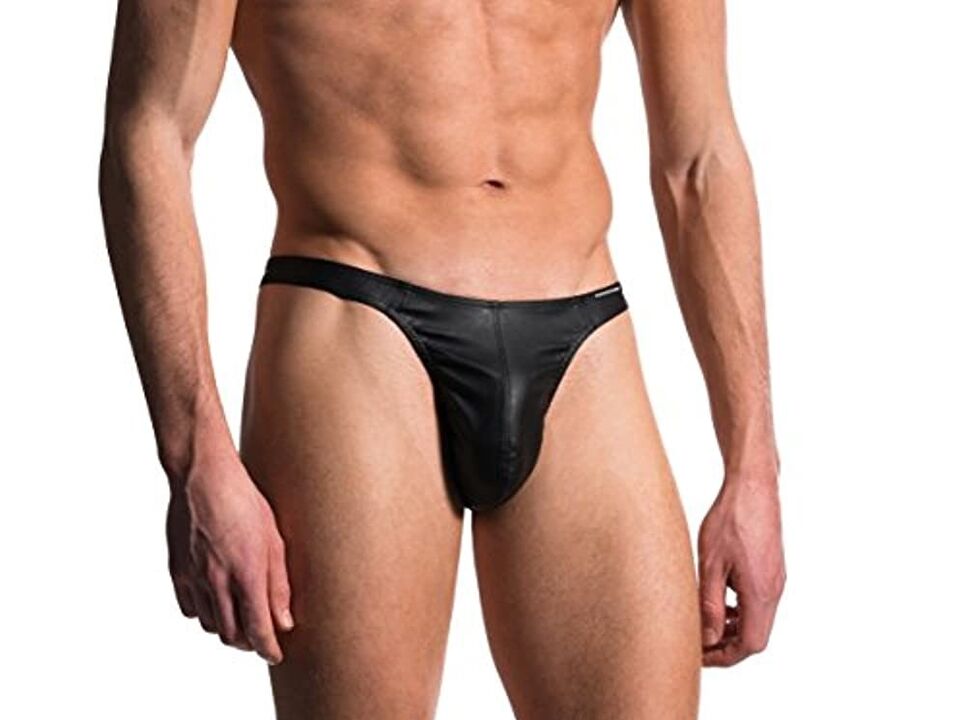 hombre con pene agrandado